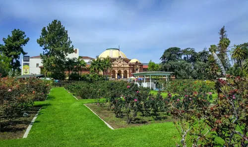The Natural History Museum can be seen behind the garden