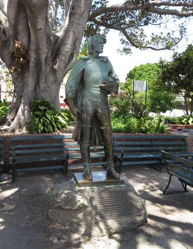 A bronze statue of Felipe de Neve, the fourth governor of Las Californias