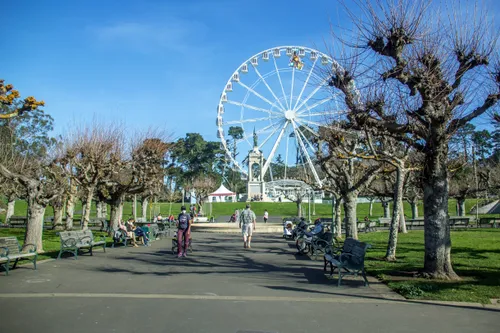The SkyStar Wheel during its temporary installation at Music Concourse