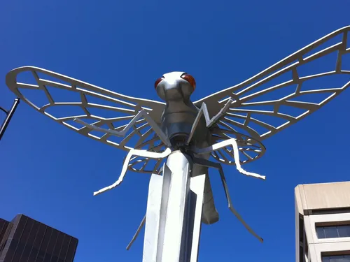A large insect sculpture from Nobi Nagasawa's Wildlife of the Guadalupe River series along San Fernando Street