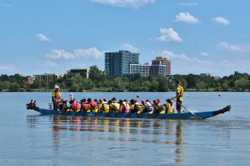 Dragon boat paddlers on Sloan Lake
