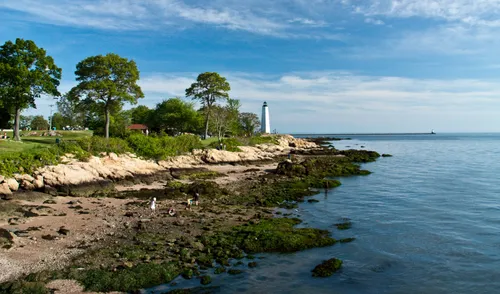 Low tide at the park's western shore