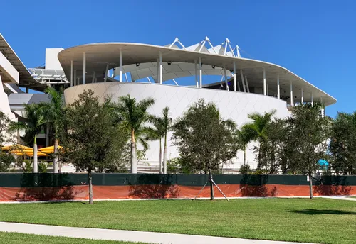 The curved architecture of the Frost Museum of Science