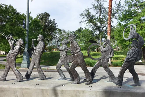The New Orleans Brass Band sculpture