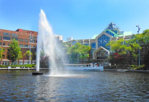 Vellucci Fountain creates a dramatic water display in the park