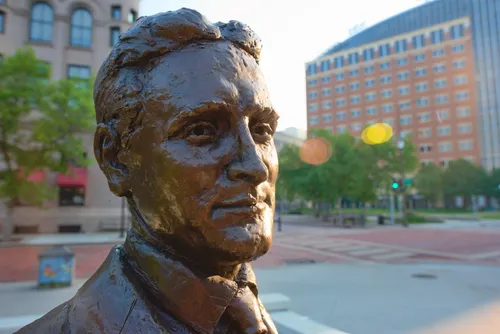 Statue of F. Scott Fitzgerald overlooks the downtown area