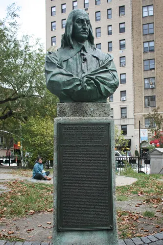 A bronze bust of Petrus Stuyvesant, gifted by Queen Wilhelmina and the Dutch government in 1915