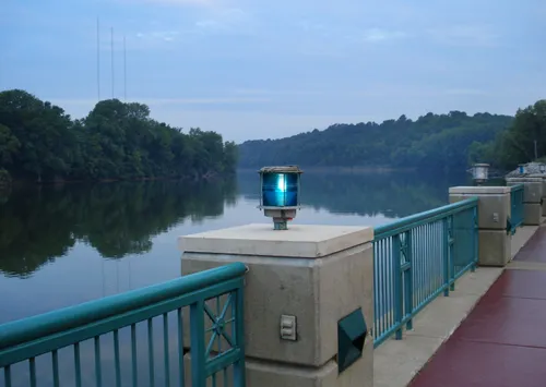 A quiet view looking out over the Cumberland River