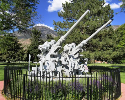 40mm Bofors anti-aircraft gun display at the park