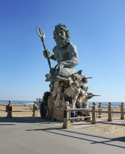 Paul DiPasquale’s bronze King Neptune statue guards the park