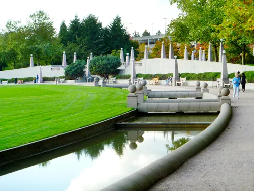 Circular canal and walkway around the central field