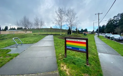 Looking toward the reservoir hill from the park's northeast corner